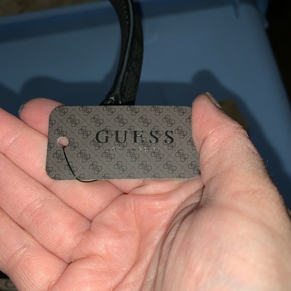 Guess Purse - Picture 9 of 9